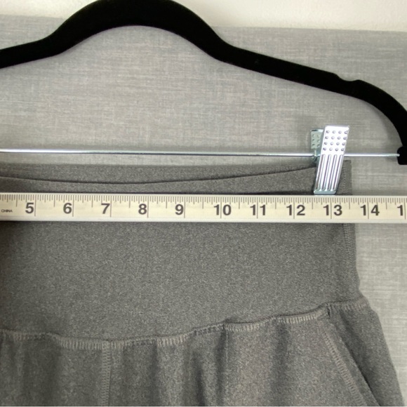 Old Navy High Rise Leggings with Go-Dry Sz Medium Gray Joggers - Picture 4 of 11